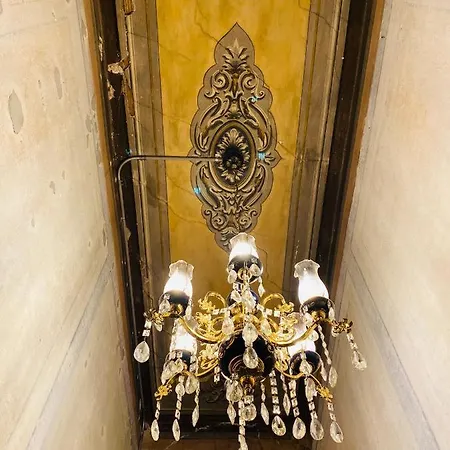 Azur Suites Heirloom Aparthotel