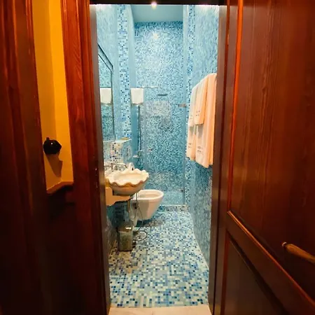 Azur Suites Heirloom