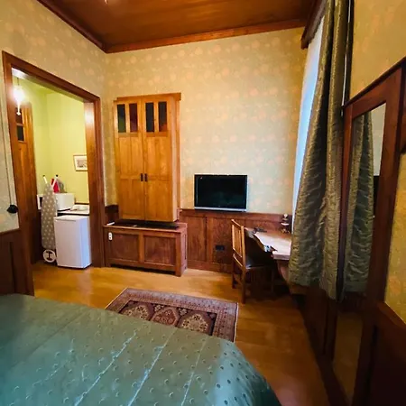 Azur Suites Heirloom
