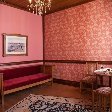 Azur Suites Heirloom Hotel apartamentowy
