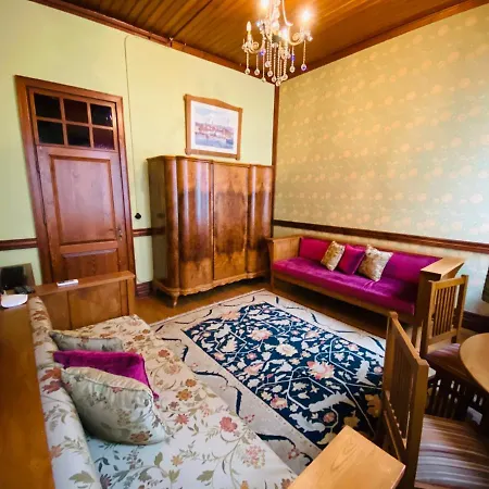 Azur Suites Heirloom *